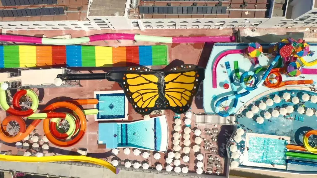 پارک آبی هتل اینفینیتی بای یلکن